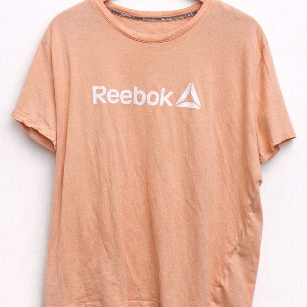 Reebok Peach Graphic Tee | Women’s Athletic Shirt | Relaxed Fit